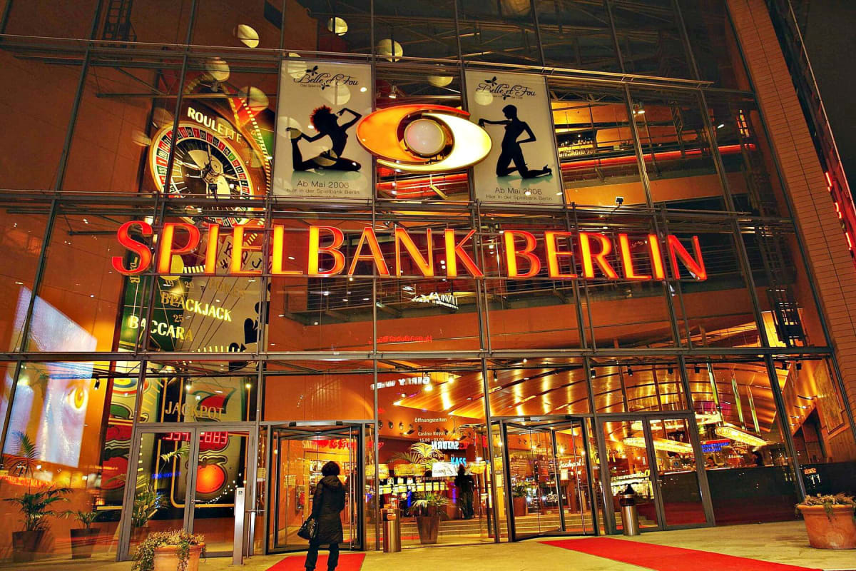 Spielbank Casino Berlin - exterior.jpg