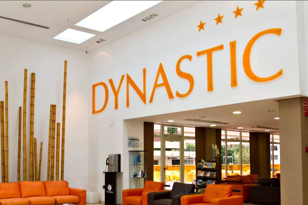 Dynastic Hotel and Spa - Lounge area.jpg