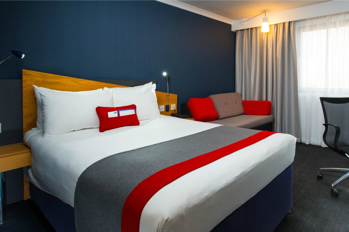 Holiday Inn Express Manchester Slaford Quays - Bedroom