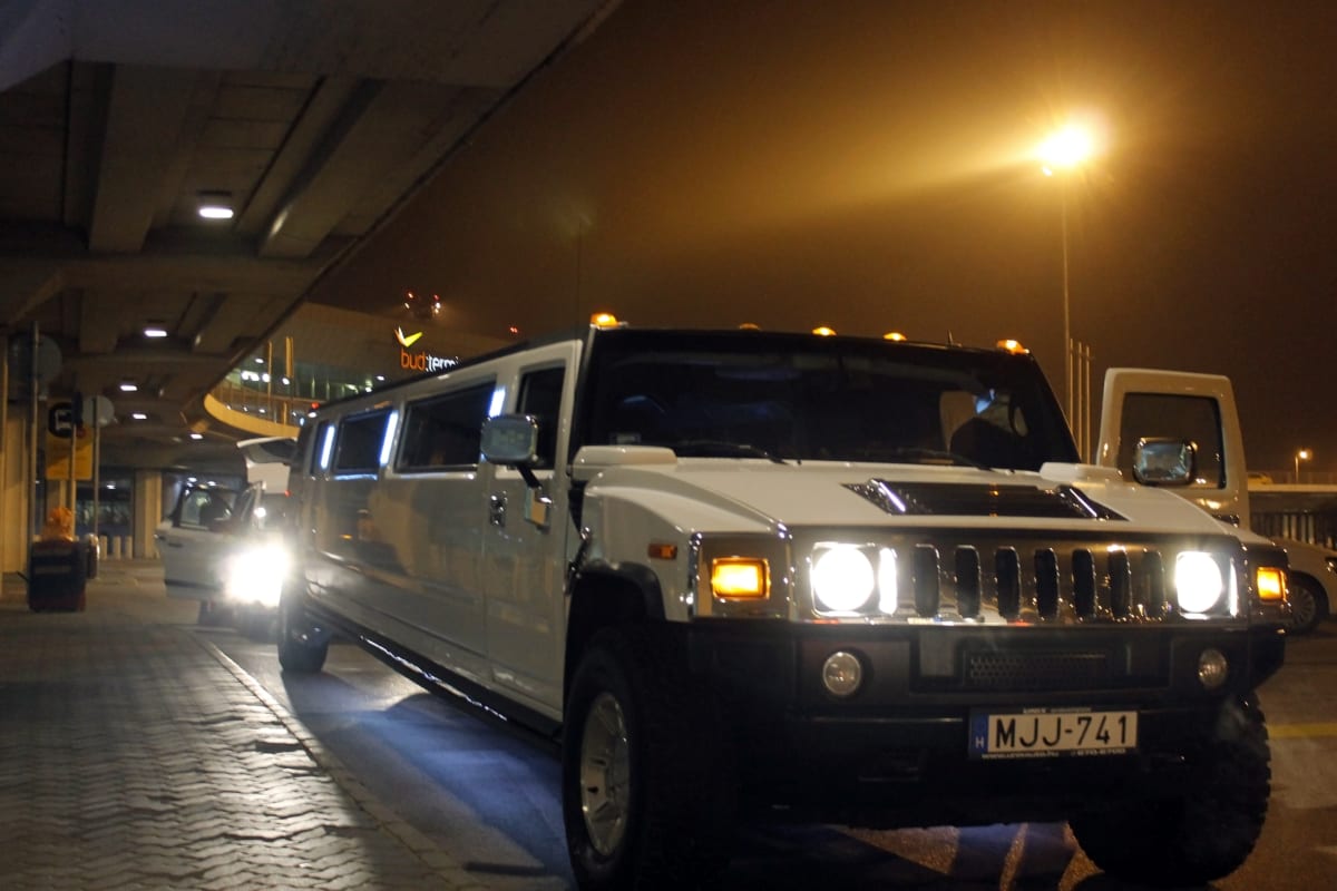 budapest hummer limousine transfers