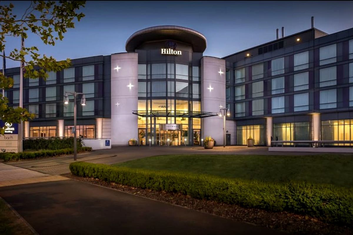 Hilton Reading - Exterior