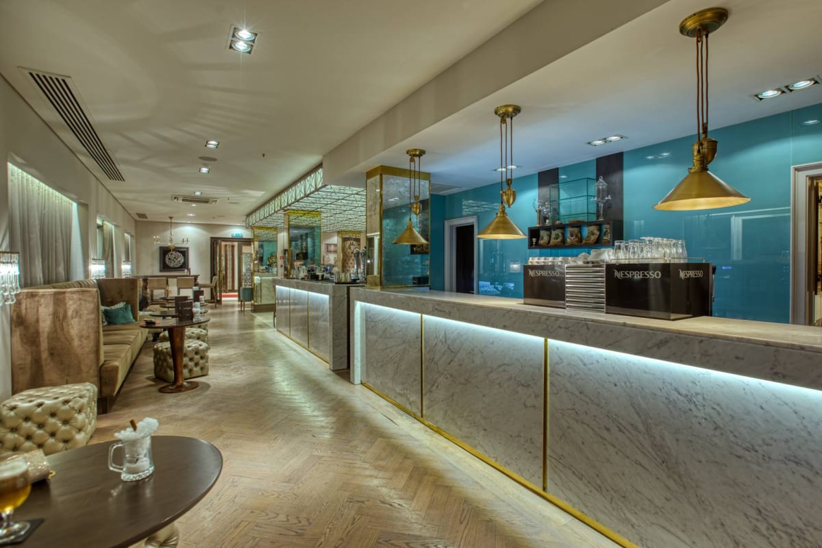 Dona Filipa Hotel bar