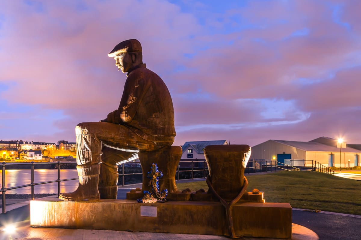 Fish Quay - Fisherman Satute