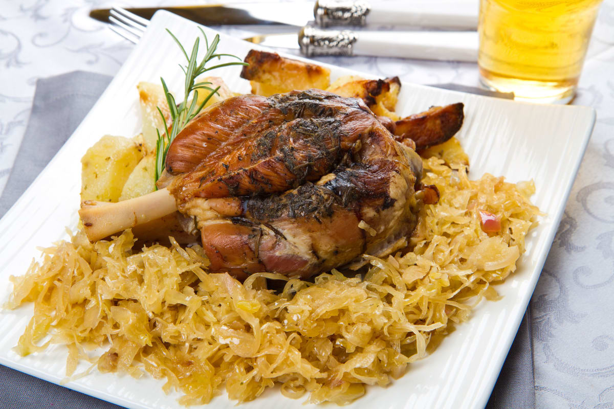 knuckle of pork with sauerkraut