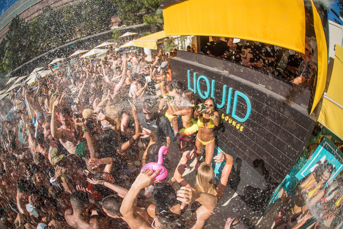 Liquid Pool Lounge pool party