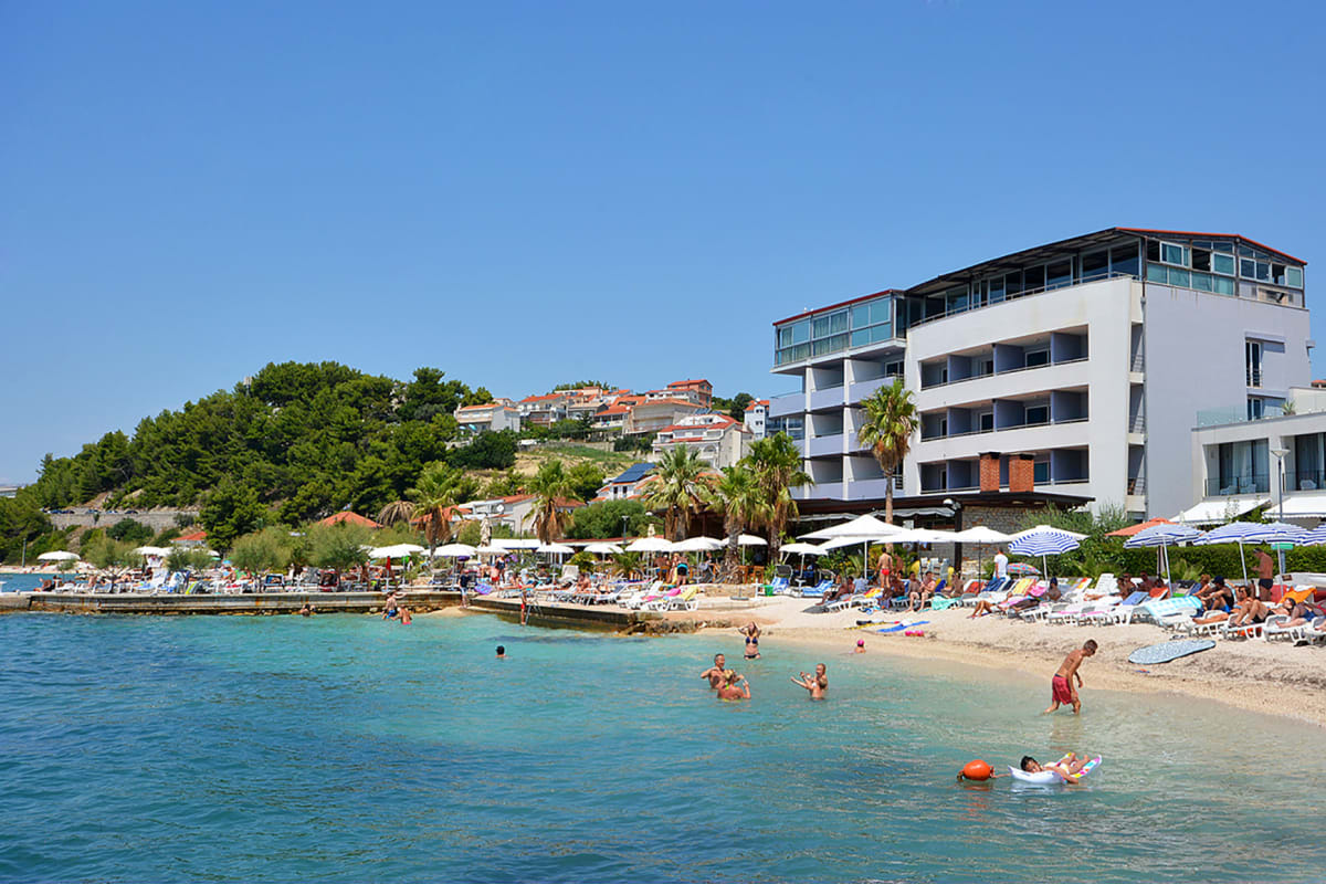 Hotel San Antonio beach view