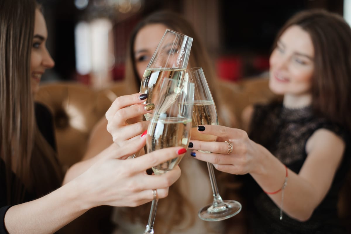 Girls drinking champange