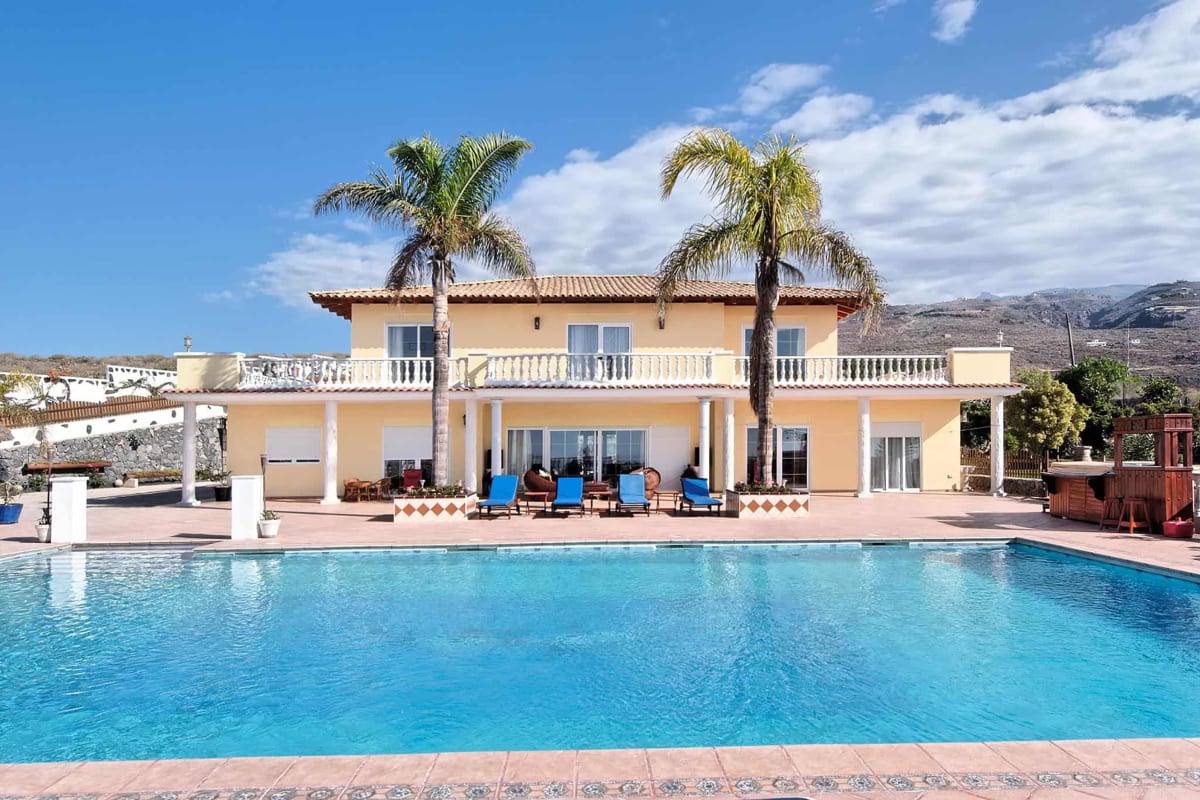 La Cascada Villa exterior