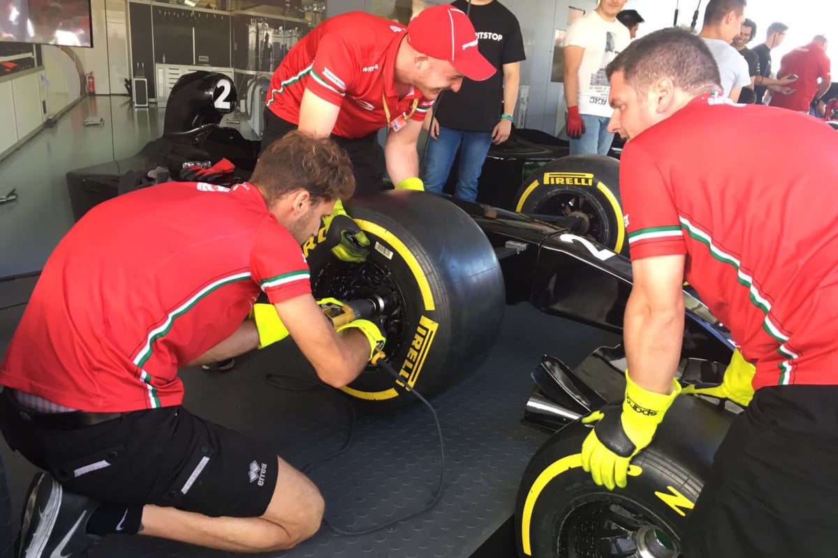 F1 Pit Stop Challenge