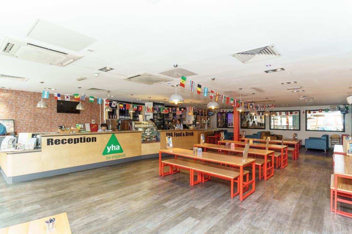 YHA London Central - Reception