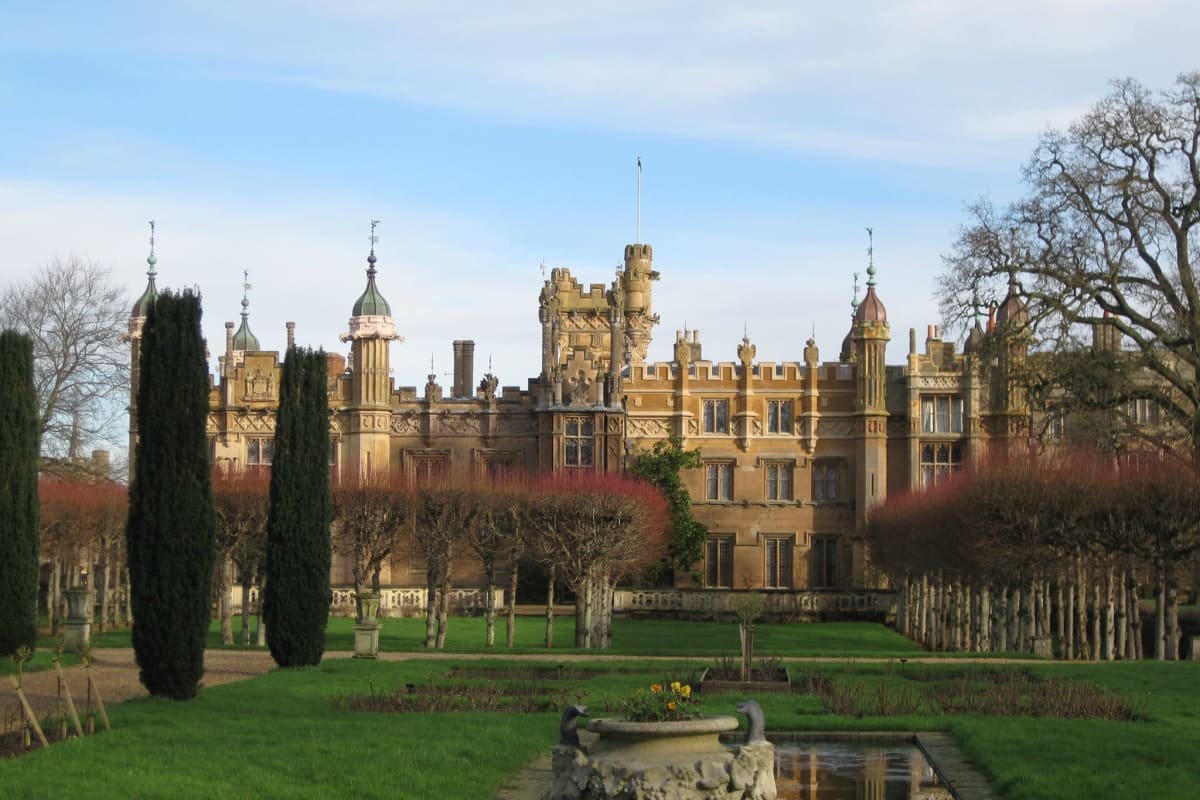 knebworth house - exterior