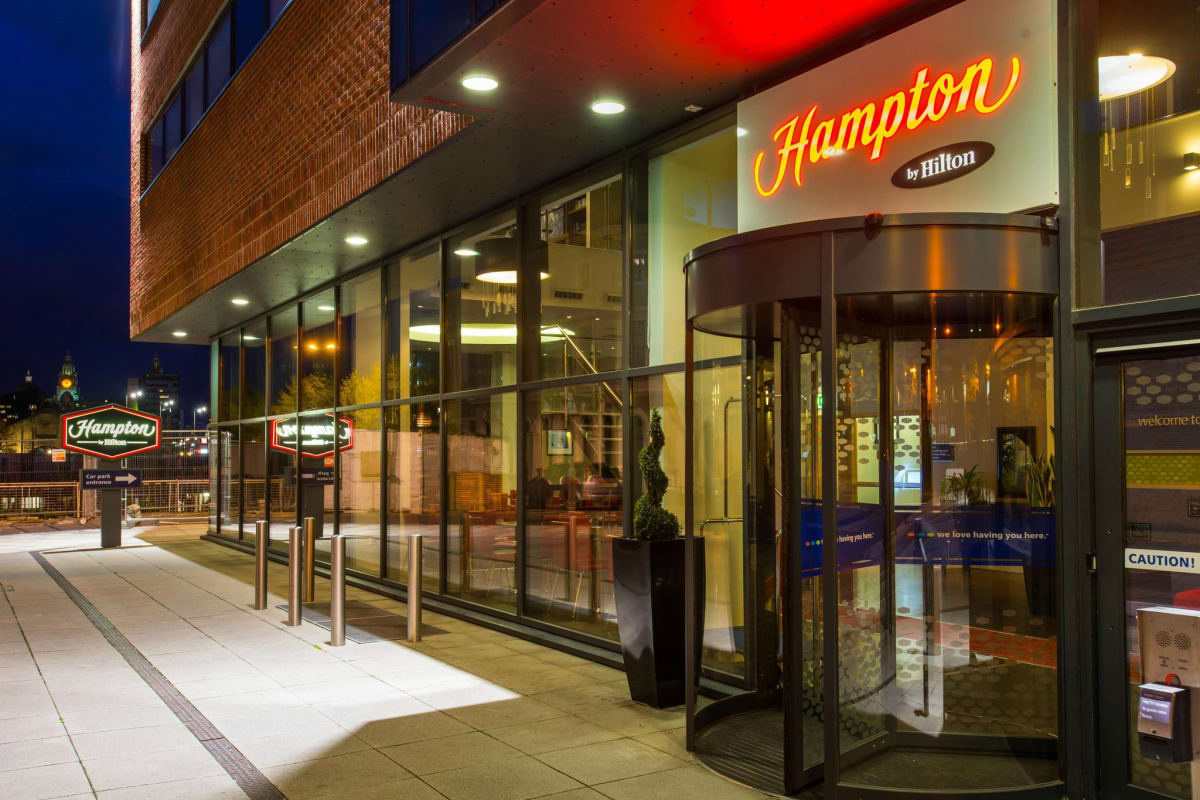 Hampton by hilton Liverpool - exterior