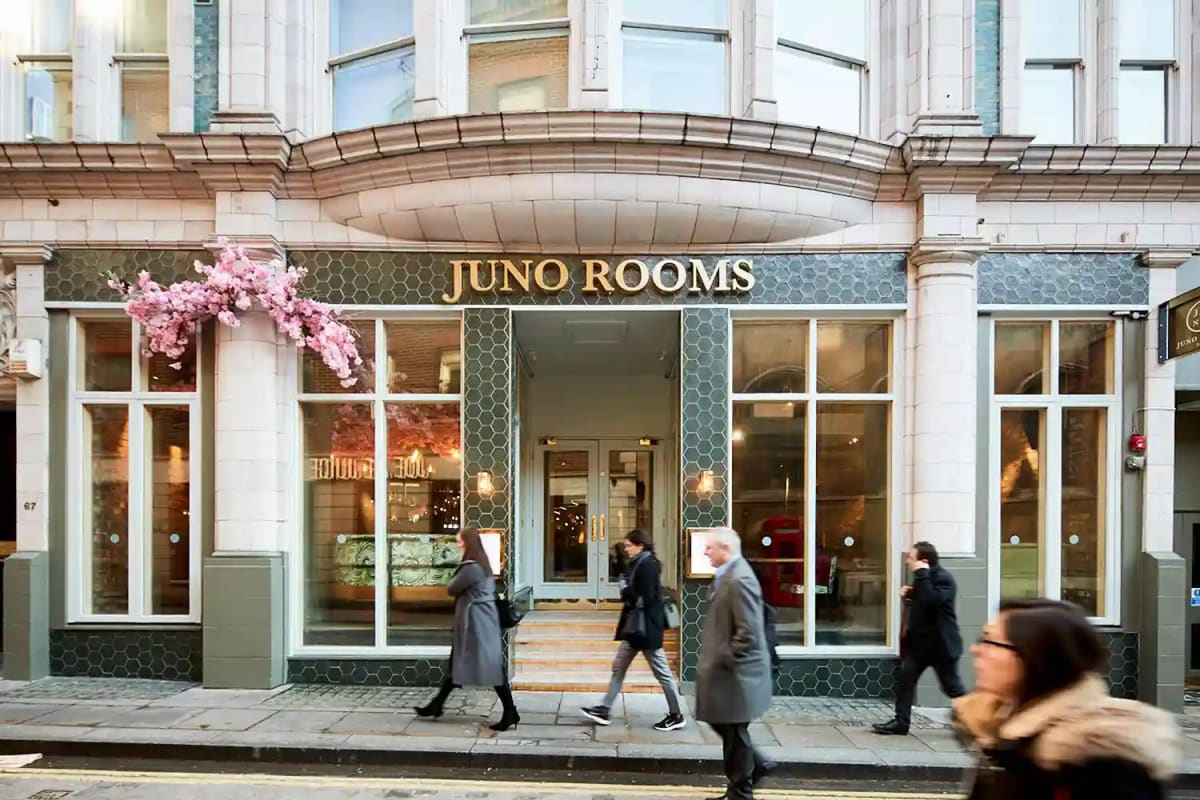 Juno Rooms