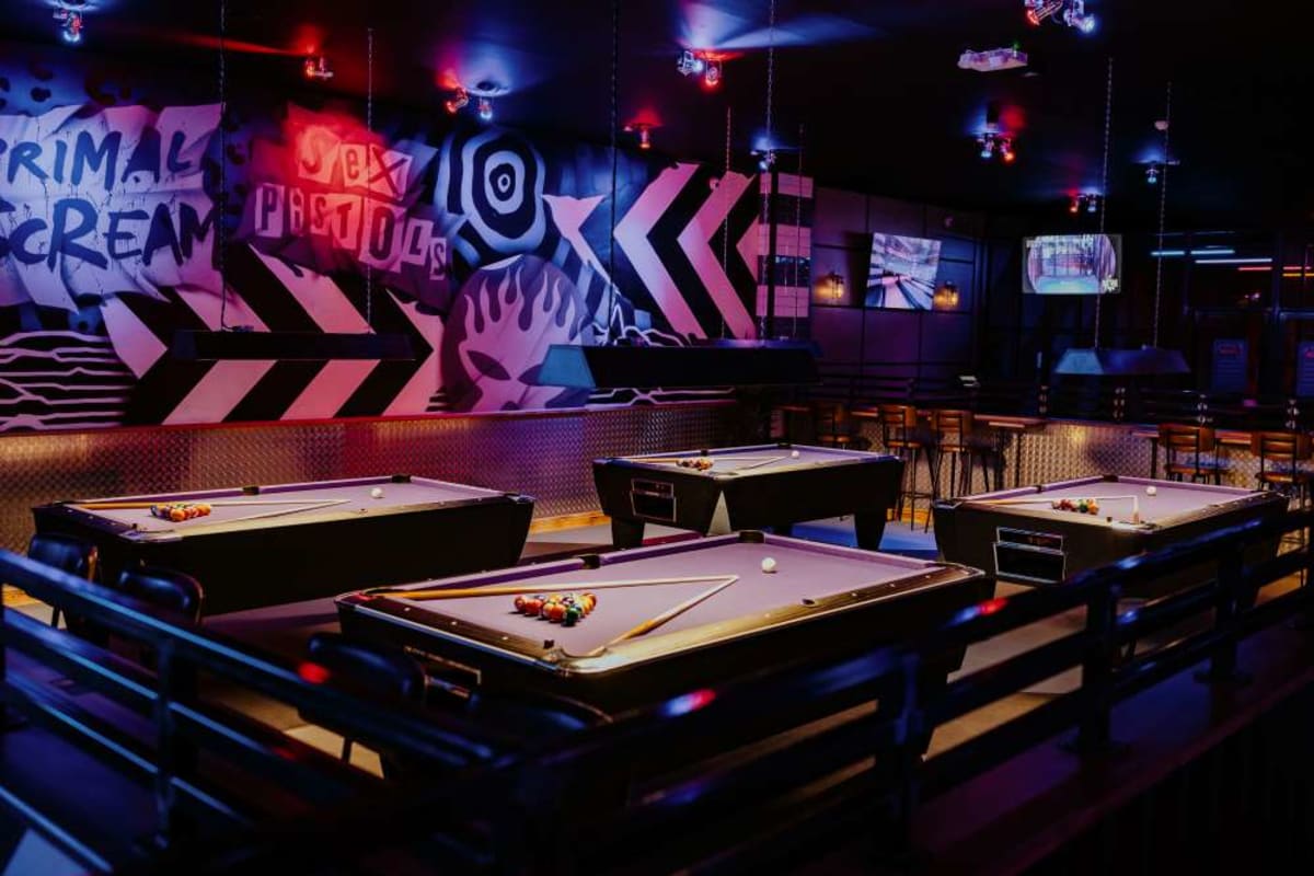 Roxy Lanes Cheltenham High Street