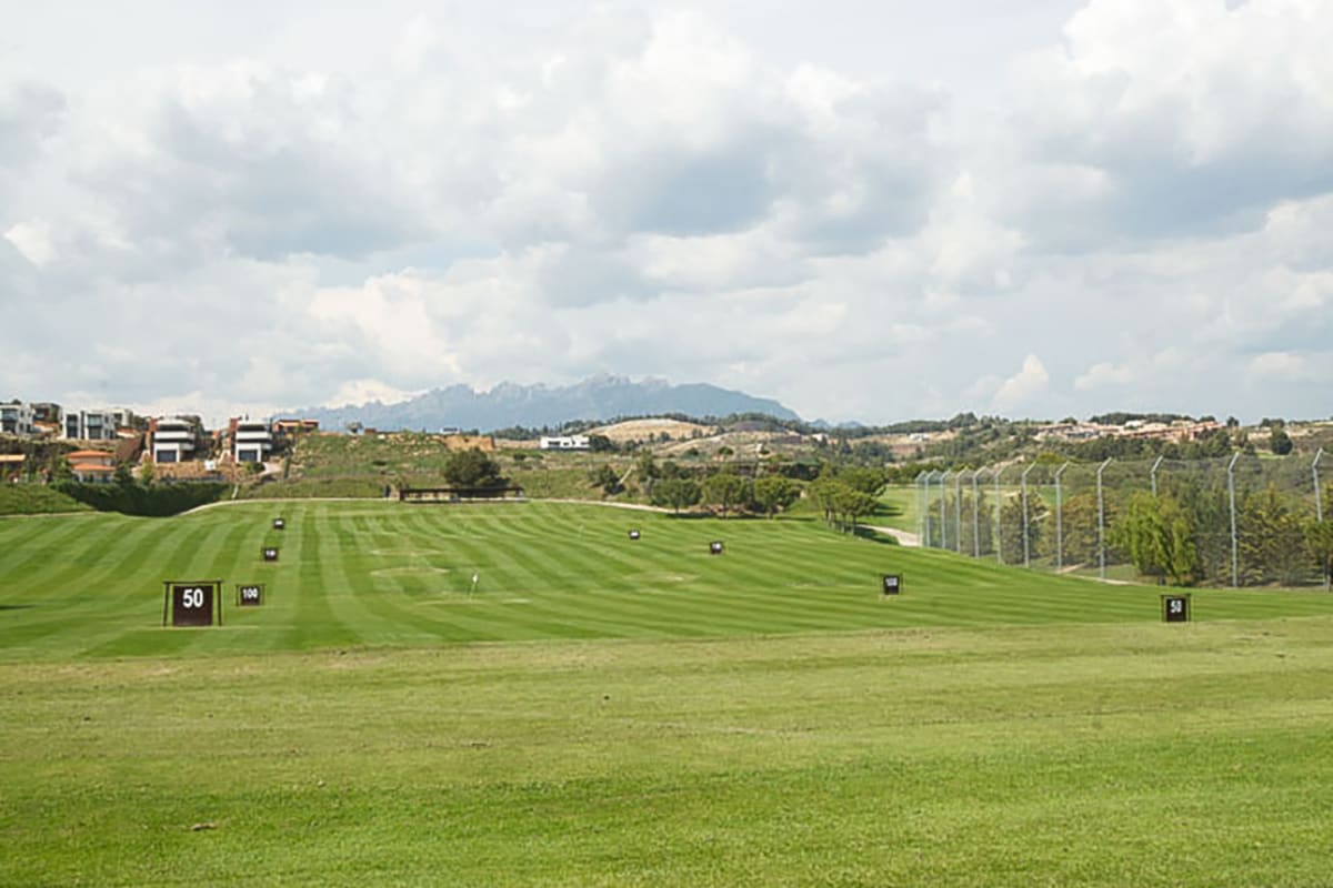 Golf De Barcelona - Barcelona_practice area.jpg