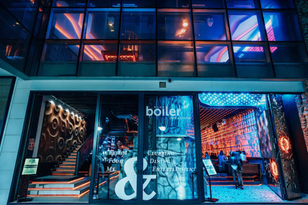 Boiler Club - Split Outside