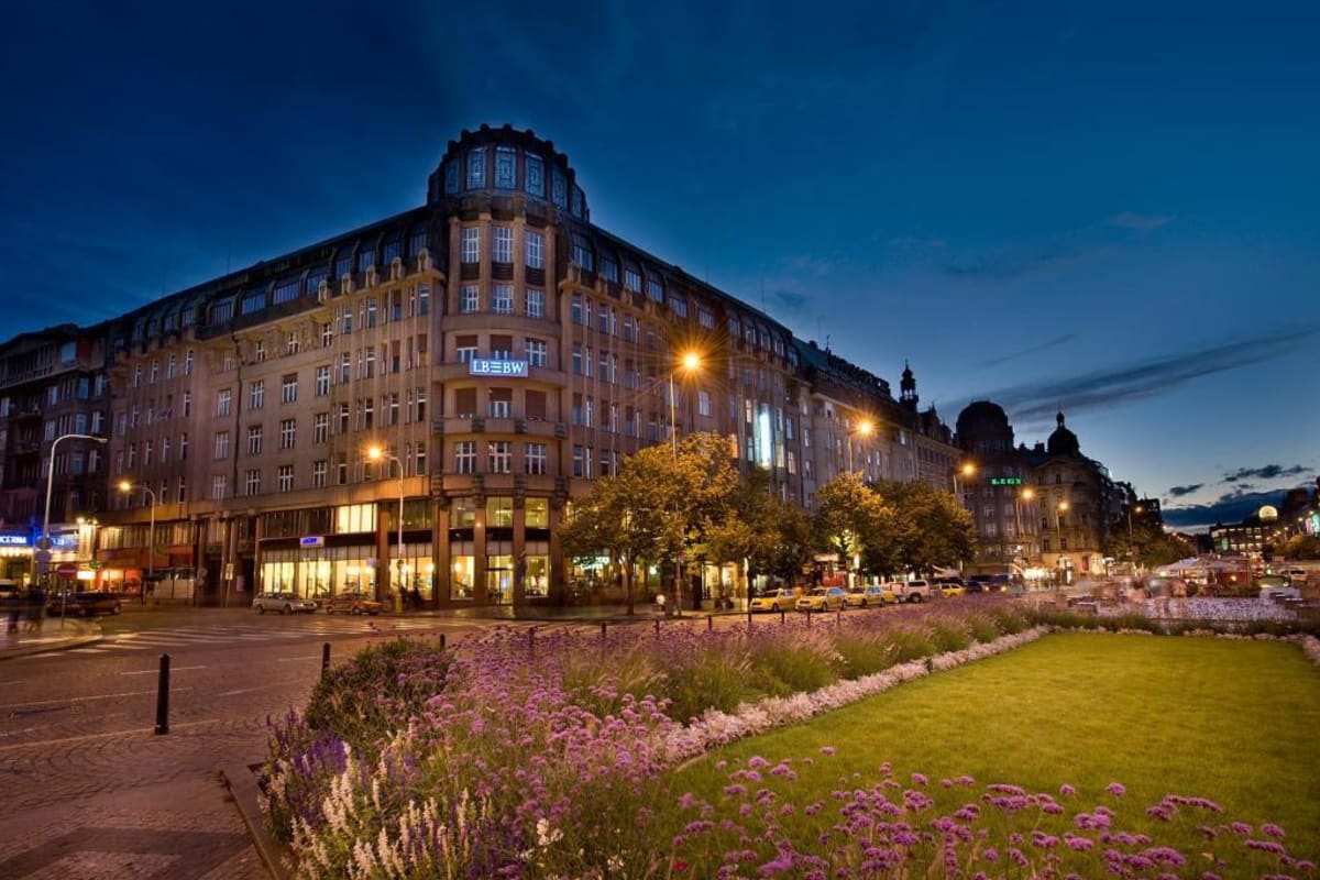 EA Hotel Rokoko - Outside 1