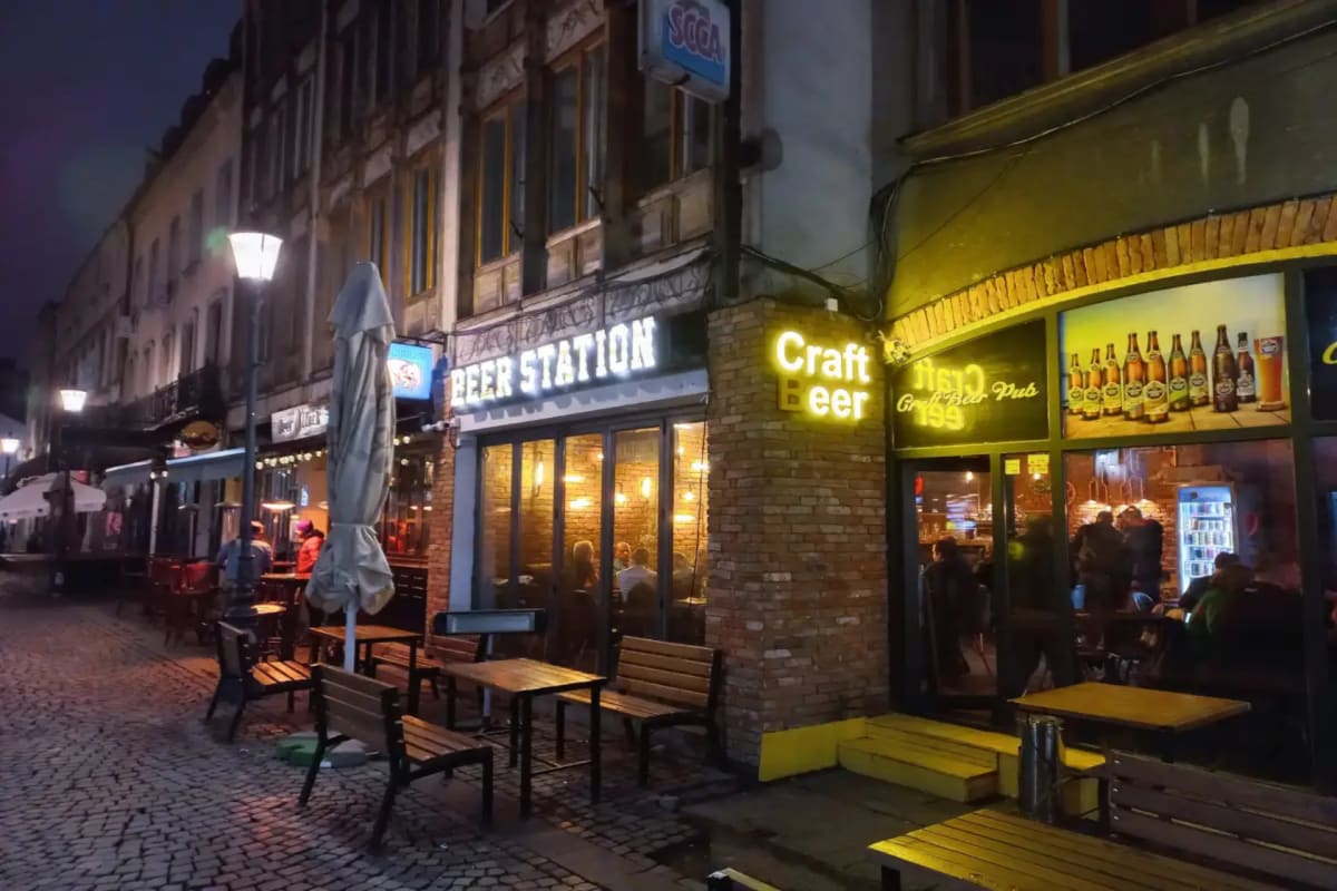 Beer Station - Outside