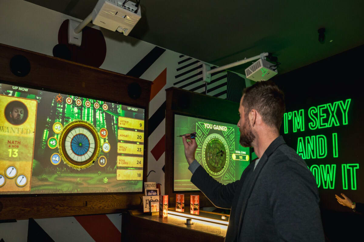 DARTS