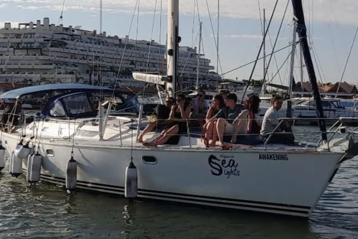 Small Sailing Yacht 1