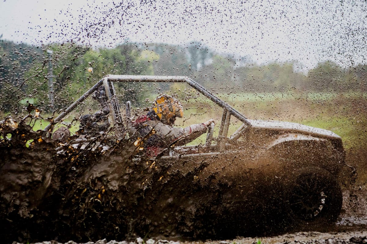 Walker Adams Rebel buggy going through the mud off roading