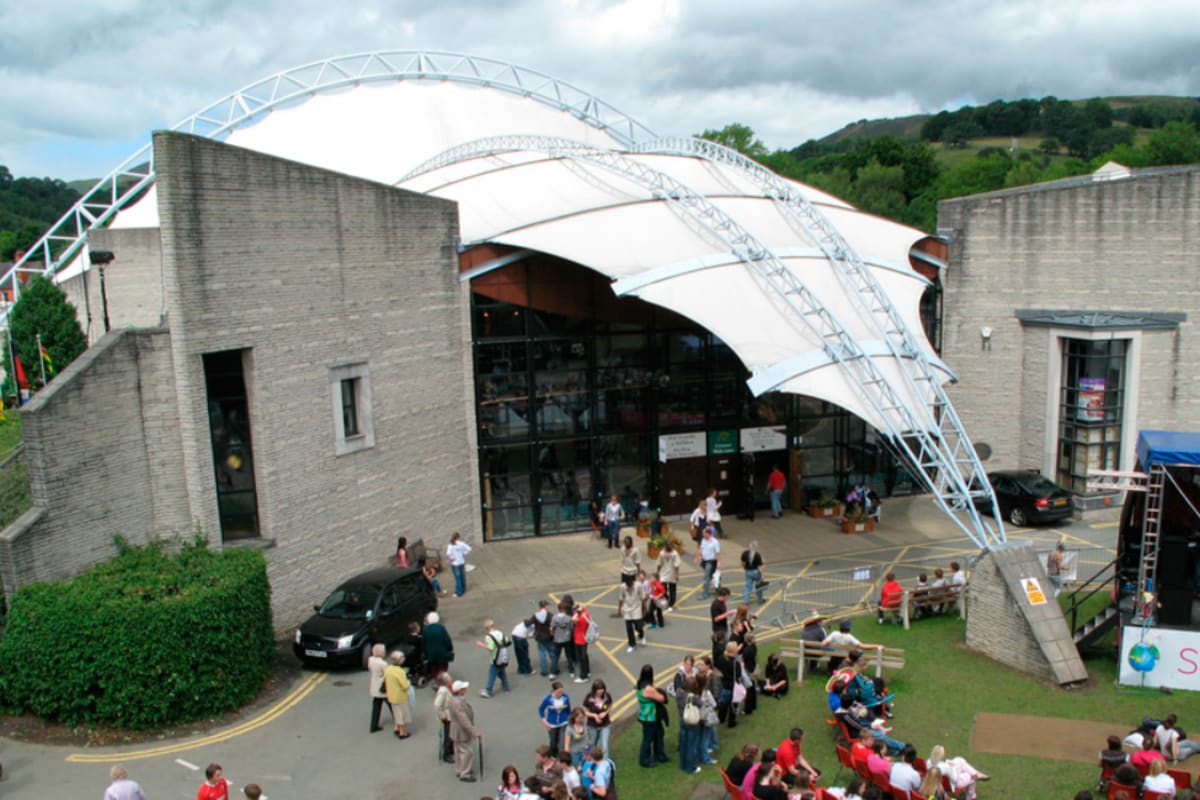 Pafiliwn Llangollen Pavilion.jpg