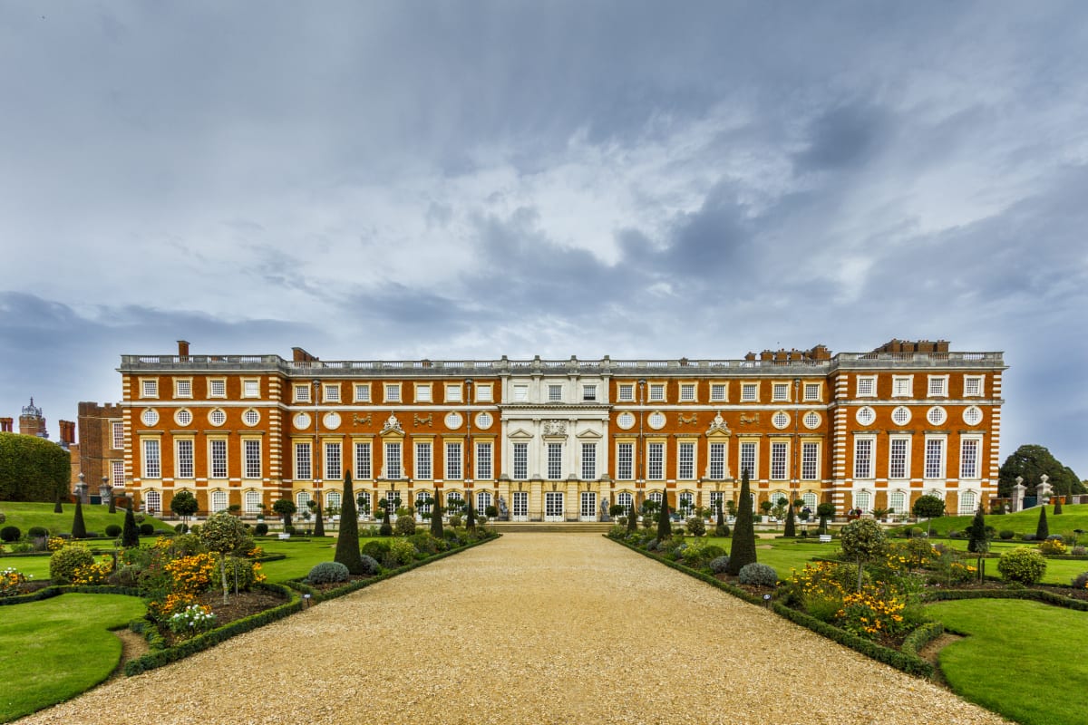 Hampton Court Palace - Exterior