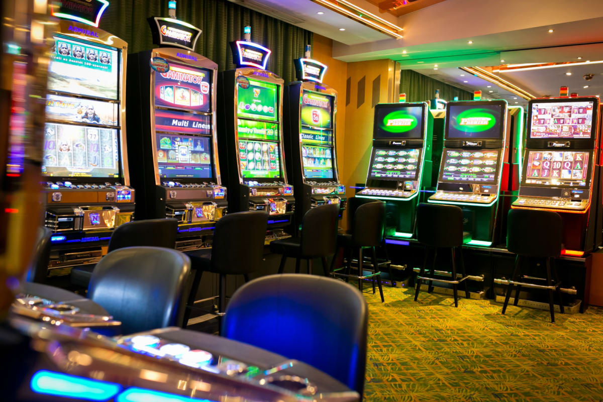 Las Vegas Casino Sofitel - Interior.jpg
