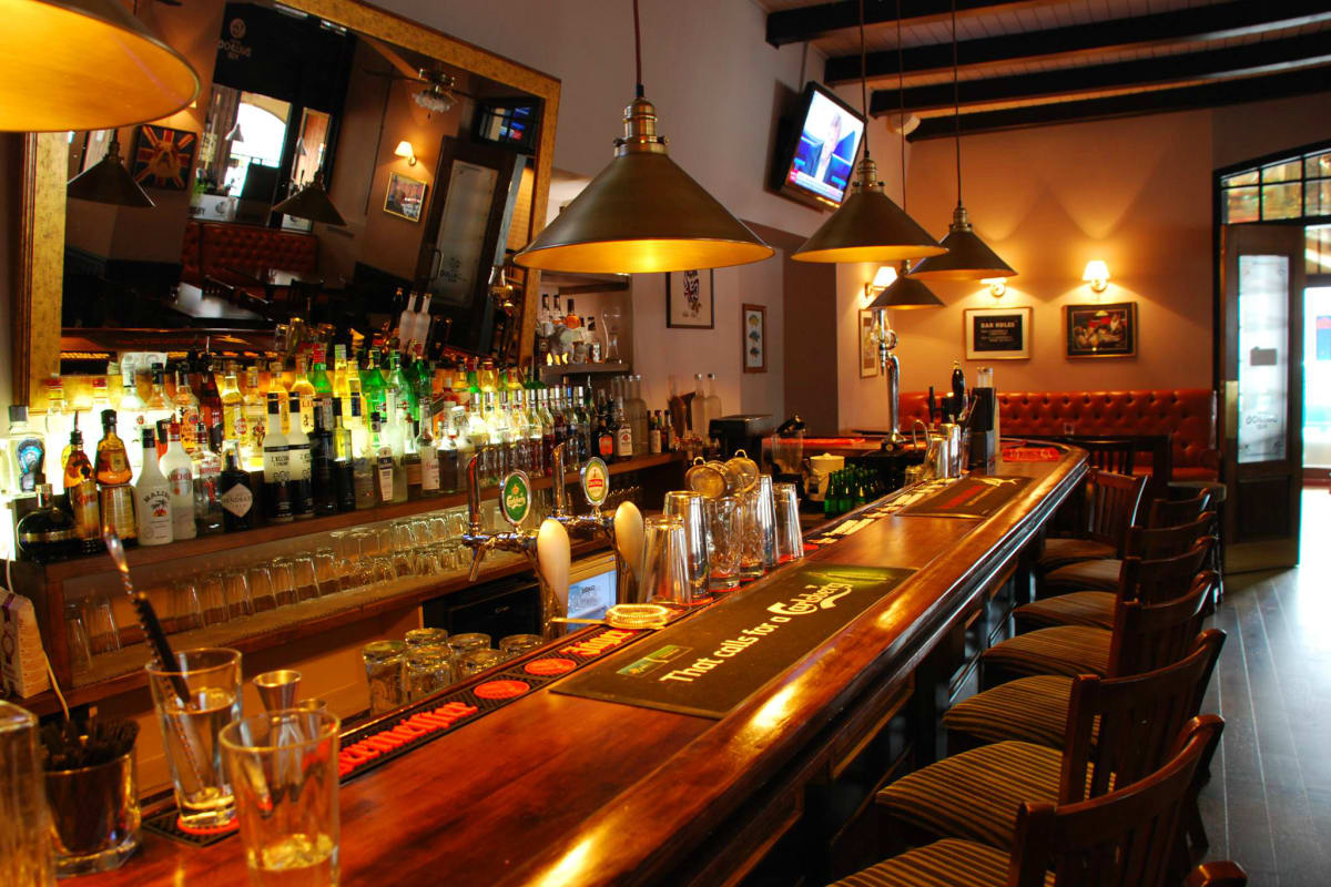 British Bulldog Pub - Warsaw Interior.jpg