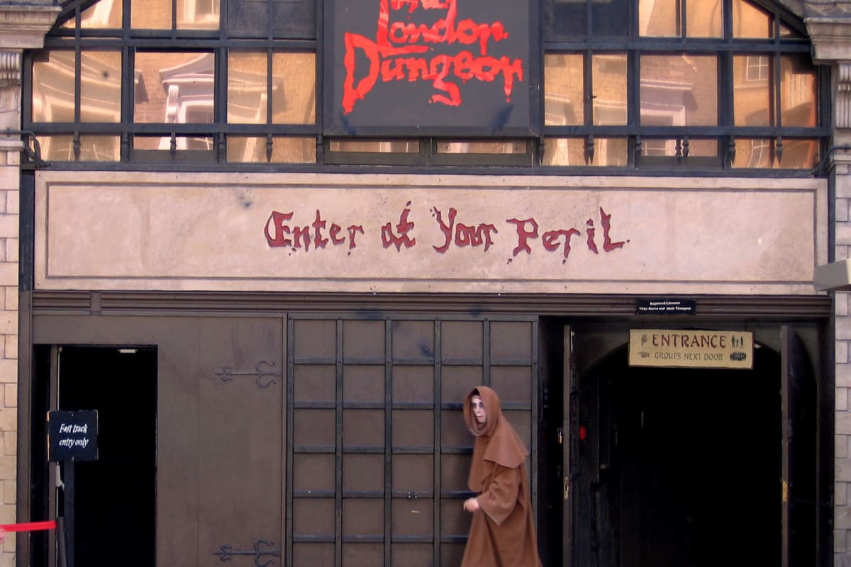 2005-07-12_-_United_Kingdom_-_England_-_London_-_The_London_Dungeon.jpg