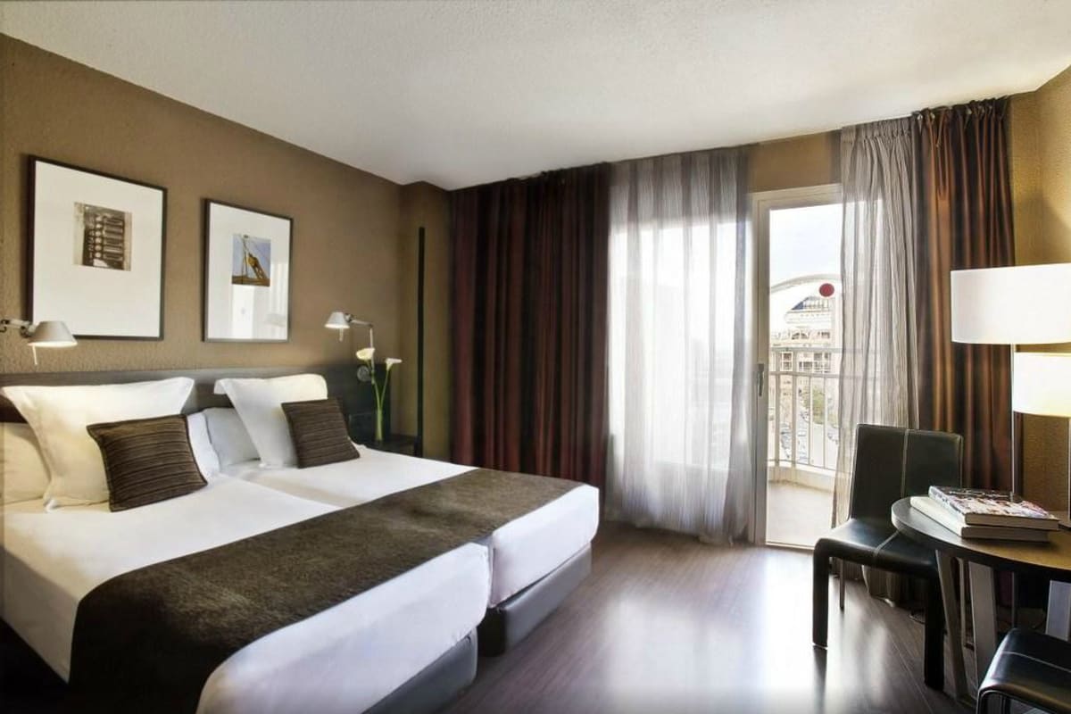 Hotel Medium Valencia - bedroom