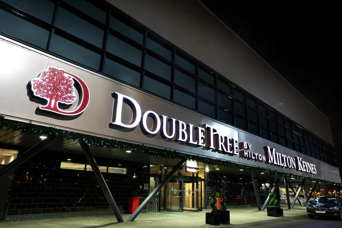 Double Tree By Hilton - Milton Keynes - Front Exterior