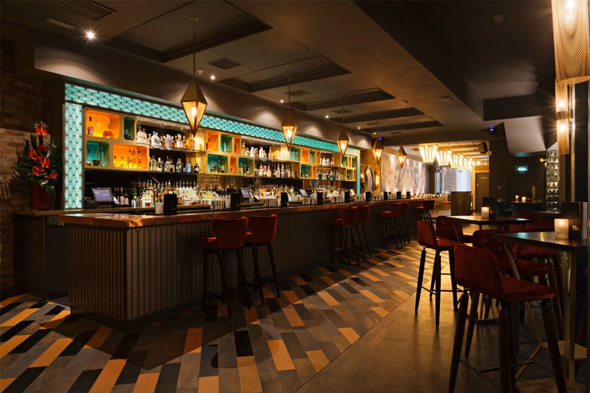 DirtyMartini st pauls - interior.jpg