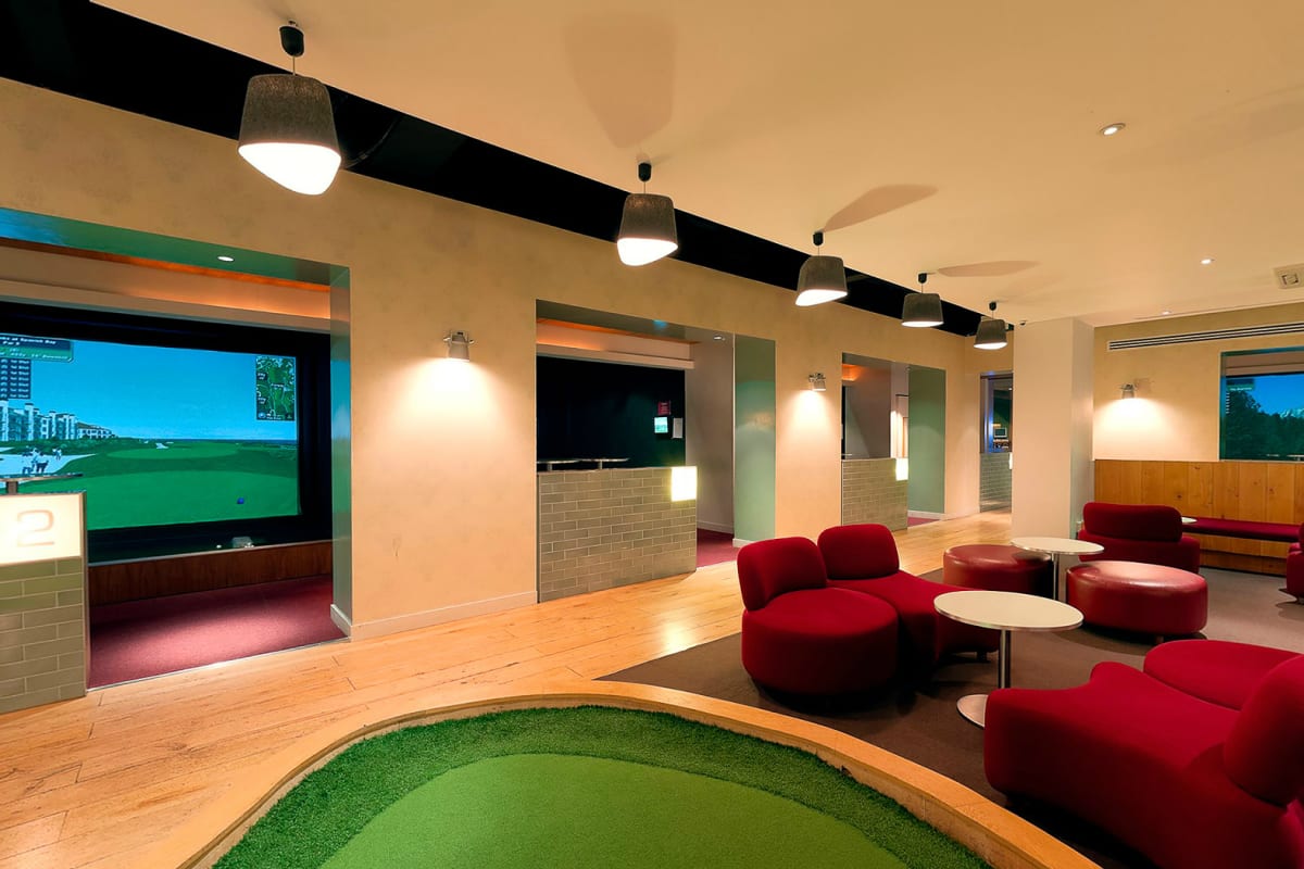 Urban golf smithfield - interior.jpg