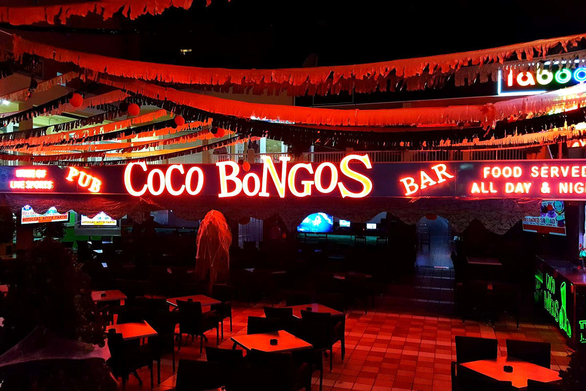 Coco Bongos pub - Front exterior