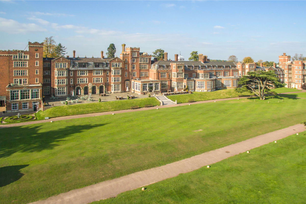 De Vere Selsdon Estate - Exterior