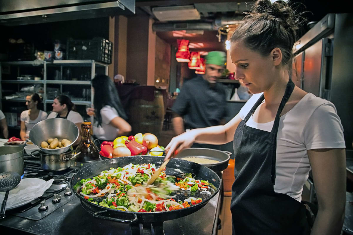 Tapas Cooking Class Veggie Paella