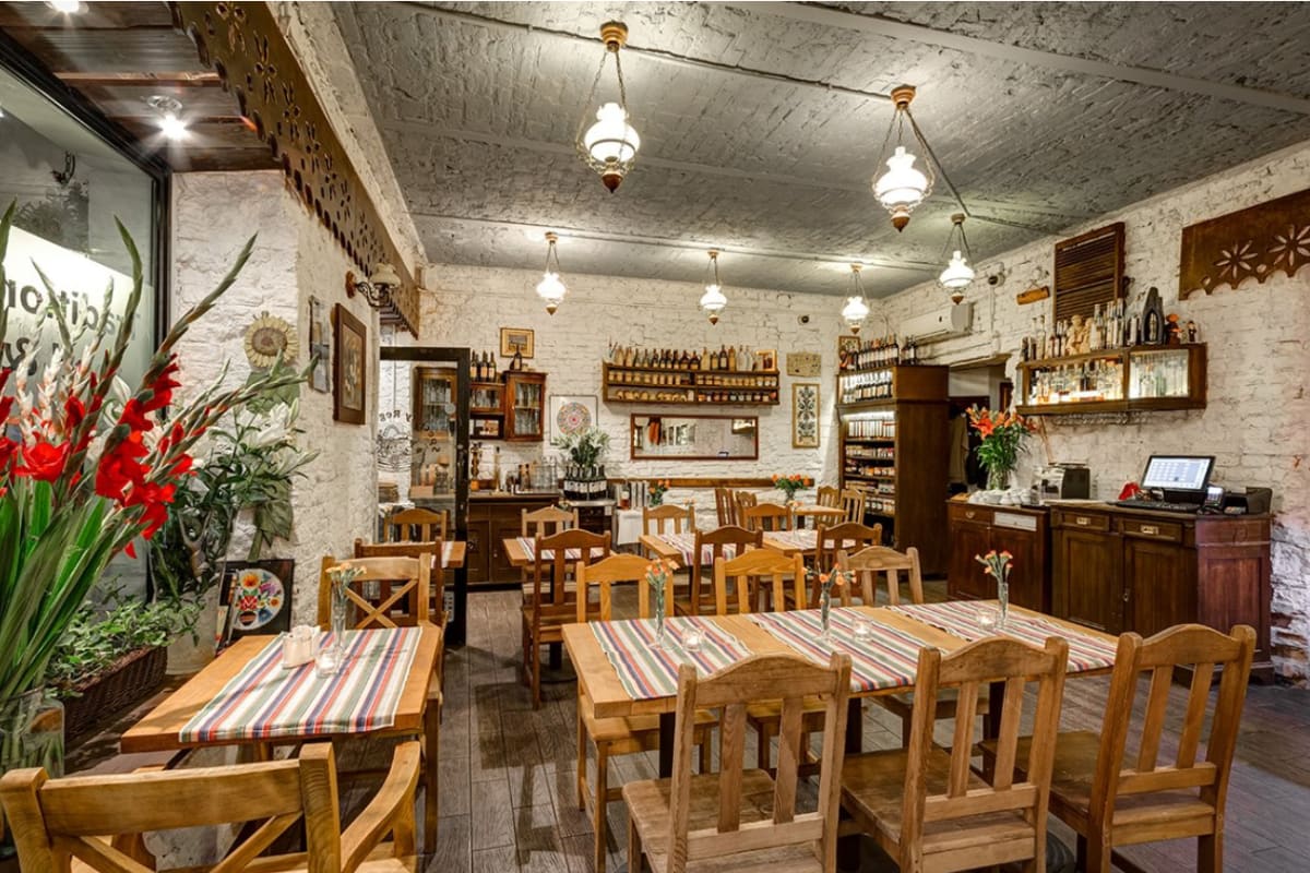 Specjaly Regionalne - Warsaw - interior restaurant.jpg