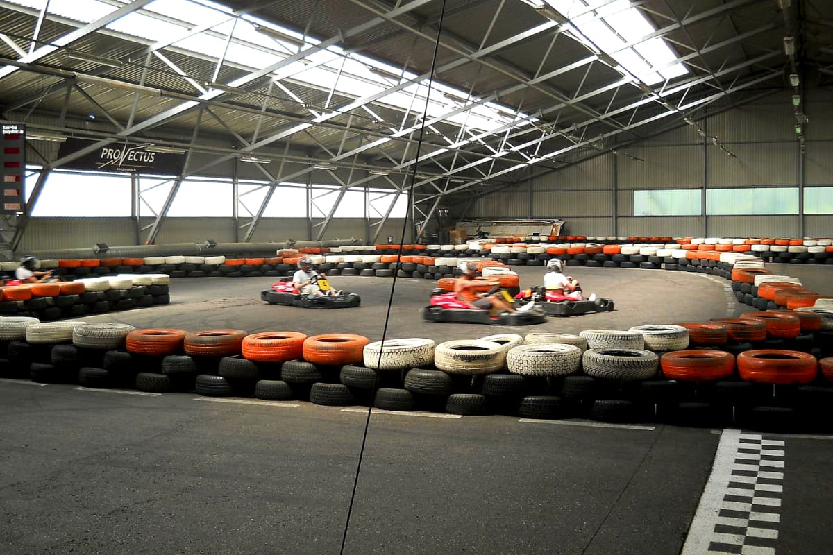 Atruma Cilts Go Kart centre - Interior 2.jpg