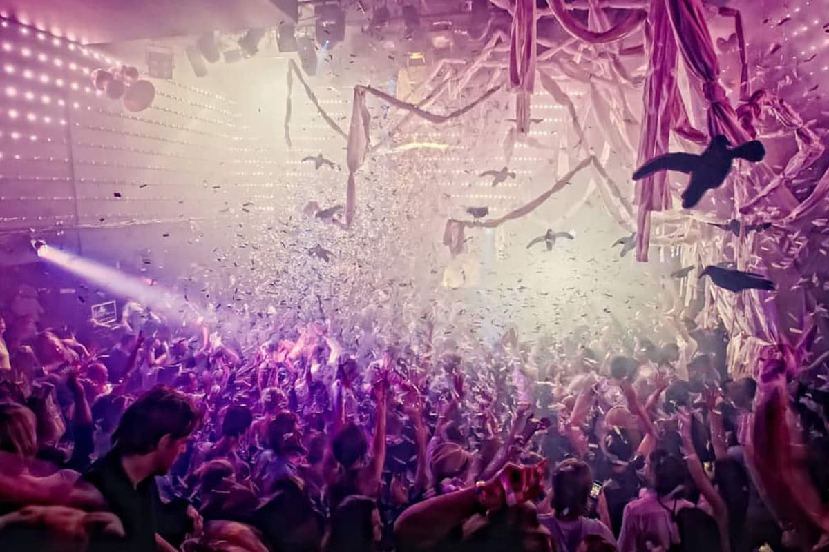 THE CRAZIEST CLUB IN AMSTERDAM! 