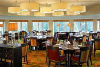 Marriott St Pierre - dining area