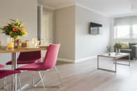 PREMIER SUITES Reading Two Bedroom Living Space