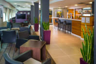 Holiday Inn Express Glasgow riverside - Bar area