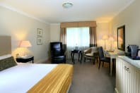 Macdonald Berystede Hotel & spa - Bedroom