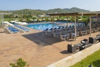Hotel Invisa Es Pla - outdoor pool area