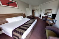 Jurys Inn Newcastle - Bedroom