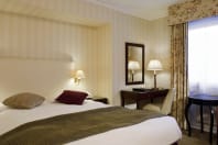 Mercure Banbury Whately Hall Hotel - Bedrooms