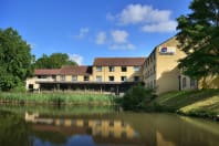 Travelodge - Bath (Waterside)