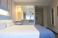 Citrus Hotel Cheltenham double room