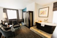 Malmaison Glasgow bathroom living room open plan